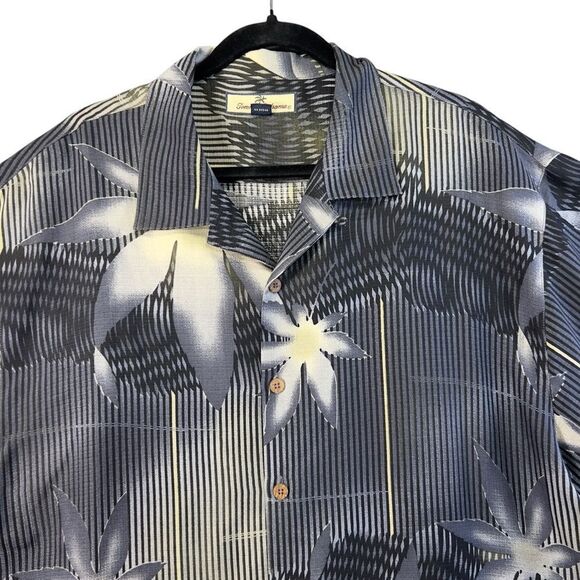 Xl Tommy Bahama | 100% Silk Button Down Hawaiian Shirt - Picture 3 of 15